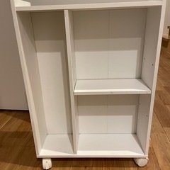 コンパクト収納棚