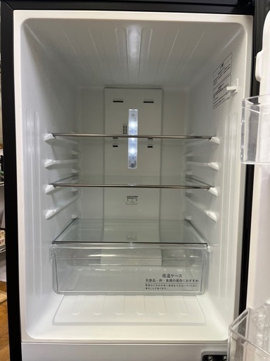 激安冷蔵庫!! 人気のガラス扉!! Hisense 右開き 154L 2018年 HR-G1501
