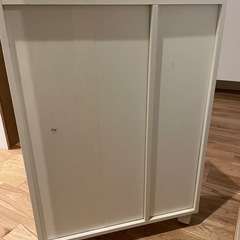 コンパクト収納棚の画像