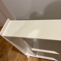 コンパクト収納棚の画像