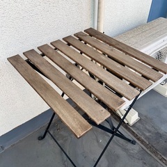 IKEAテーブル・椅子のセットの画像