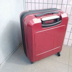 小型スーツケース🔴50×40×25センチの画像