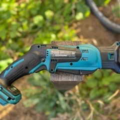 MAKITA 充電式 レシプロソーJR184D 本体のみ