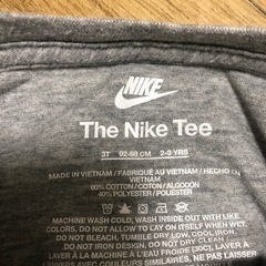 NIKE ロンT サイズ92-98
の画像