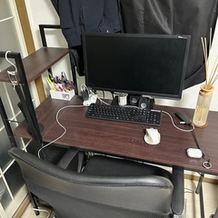 デスク だけです。
