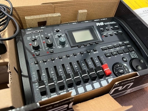 相模原　ZOOM R8 マルチトラックレコーダー MTR