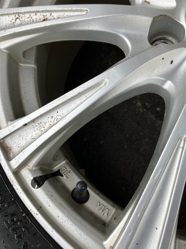 タイヤ　ホイールセット4本225/60R17