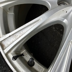 タイヤ　ホイールセット4本225/60R17の画像