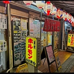 キッチン、ホール作業の画像