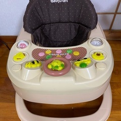ベビー歩行器の画像