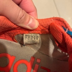 アディダス　ランニングシューズの画像