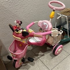 【配送相談可❣️】ディズニー　ミニーちゃん　三輪車