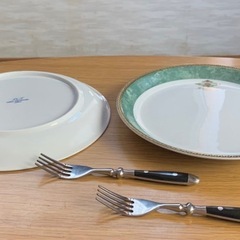 Fontainobleam 皿 24cm2枚　フォーク2本の画像