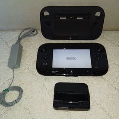 任天堂 Wii u 黒 32GBセット＋オプションのゲームパッドゴムカバー黒の画像