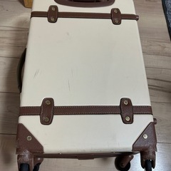 可愛いスーツケースの画像