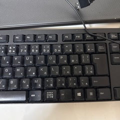 有線キーボードの画像