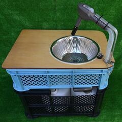 キャンプ用＊ポータブルシンク　５㍑×２個　電動ポンプの画像