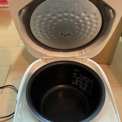 炊飯器3合炊きの画像