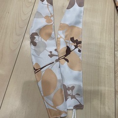 リーフ柄カーテンの画像