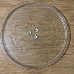 ハイアール 電子レンジ用の丸皿 透明 ターンテーブル 爪有 約26cm　の画像