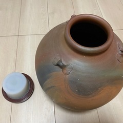 泡盛保存用・甕の画像