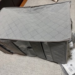美品❗️折りたたみ式収納ボックス２セットの画像