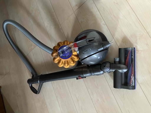 ダイソンのキャニスター型掃除機をお譲りします