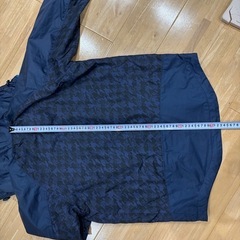 アディダス　アウター　adidas マウンテンパーカーの画像