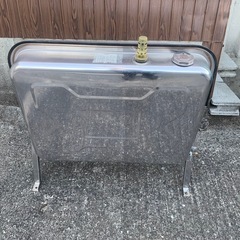 【値下げ】長府製作所  　灯油タンク　ステンレス外装の画像