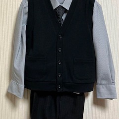 2月まで卒園式入学式スーツベスト付き110男子の画像