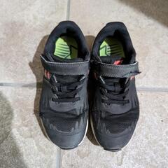 【本日限定値下げ】NIKEスニーカー　19センチ