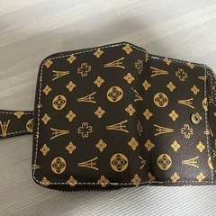 新品折りたたみ財布の画像