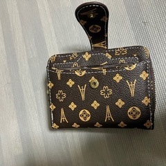 新品折りたたみ財布の画像