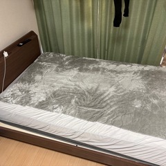 ニトリで買ったセミダブルベッドの画像