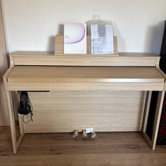 Roland電子ピアノ　HP702
