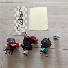 値下げ！鬼滅の刃　炭治郎＆禰豆子フィギュア　アクリルスタンドなどの画像