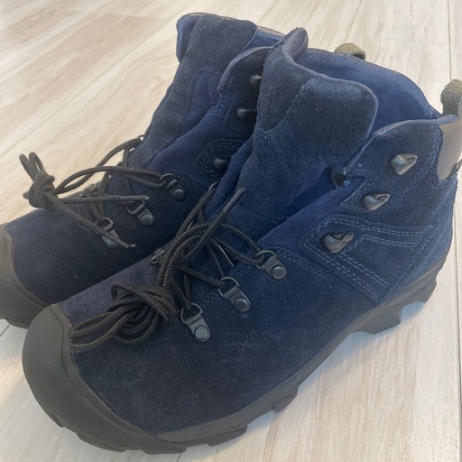 お取引中\n【今日限定出品】KEEN 新品 靴 ブーツ