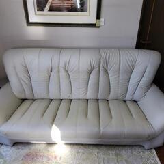お値下げしました　レザーソファ　ライトグレー