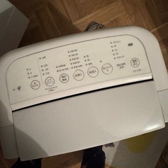 【美品】パナソニック　除湿機の画像