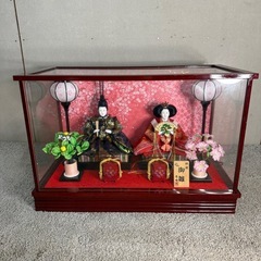【137】雛人形 ガラスケース付き 桜の背景