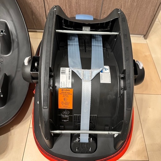 【受け渡し決定】cybexサイベックスチャイルドシートR129トラベルシステム 