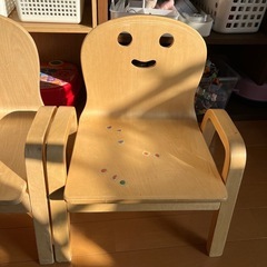 子供用椅子の画像