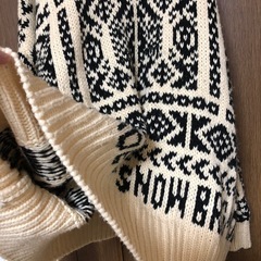 最終値下げ致しました！未使用　ZARA  ニットの画像