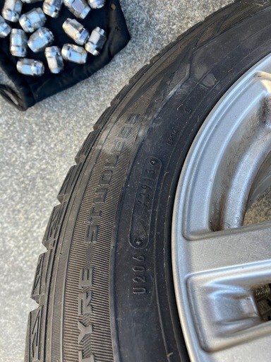 スタッドレスタイヤホイールセット4本　185/65R14　