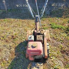 ホンダトラクター（歩行型）耕運機の画像