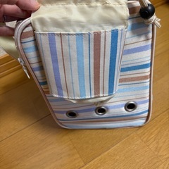 ウサギ　キャリーバッグの画像