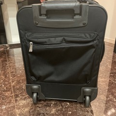 agnes b. VOYAGEキャリーケースの画像