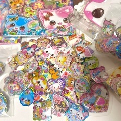 不要なシールやメモ帳などの文房具譲ってください！