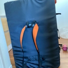 ボルダリングマット、クラッシュパッドの画像