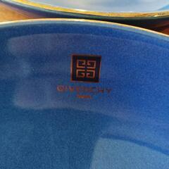 GIVENCHY　皿4枚の画像